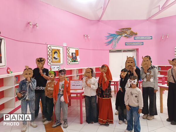 فردوسی در قاب هنر کودکان فارسان