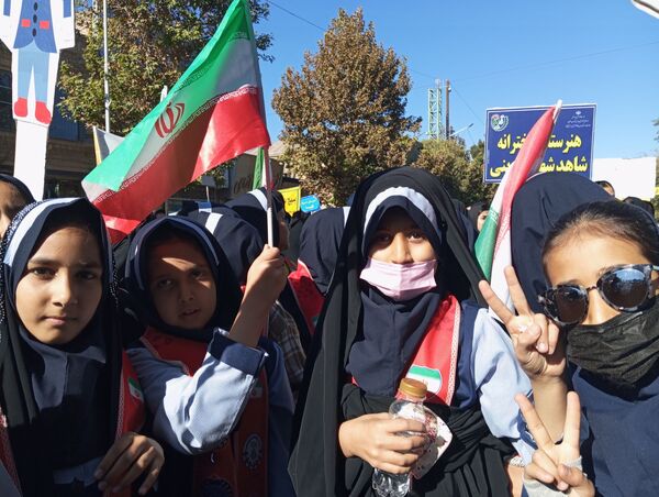 راهپیمایی یوم الله روز 13 آبان