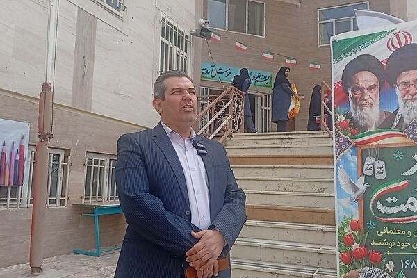 مدرسه باید بستری برای تربیت نسلی مسئولیت‌پذیر و نوع‌دوست باشد