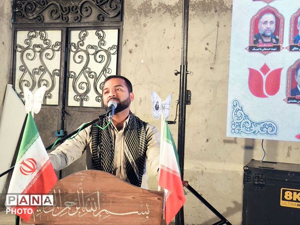 اجتماع پرشور مردم بنهکان (سندرک)؛ تجدید بیعت با رهبری و حمایت از نیروهای مسلح