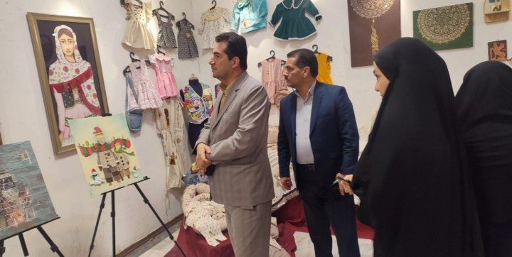 نمایشگاه آثار هنری دانش‌آموزان هنرستان محمودیه بجنورد 