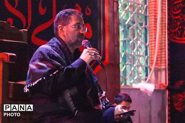 عزاداری شب هفتم محرم در امامزاه عمادالدین رباط‌کریم