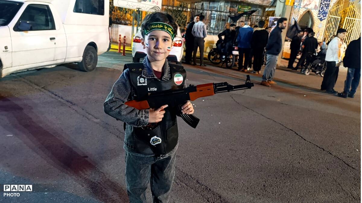 تجمع مردمی در پلدختر برای حمایت از ایران