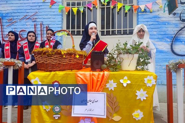 جشن باشکوه میلاد امام عصر (عج) در هئیت دخترانه ریحانه ها