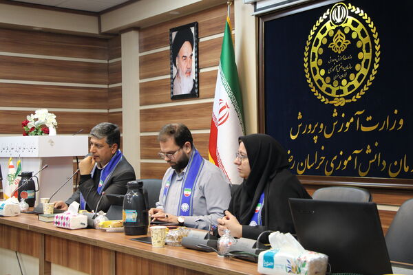 نشست مربیان پیشتاز سازمان دانش‌آموزی خراسان رضوی با قائم مقام وزیر در سازمان دانش آموزی کشور