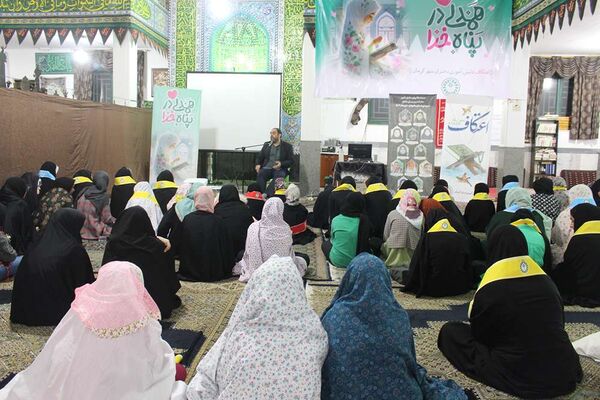 دومین روز از خلوت مومنانه دانش‌آموزی