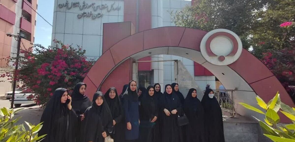 بانوان آموزش‌وپرورش ناحیه ۳ اهواز در پویش اهدای خون حضور پرشور دارند