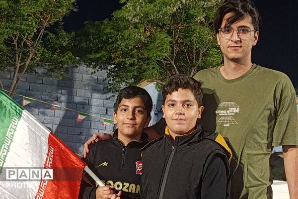 خانواده های ملاردی با «لبیک یا خامنه ای» پای کار نظام ایستاده اند