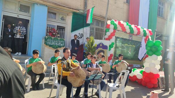  زنگ سپاس در هنرستان جلیل نصیرزاده آموزش و پرورش ناحیه یک