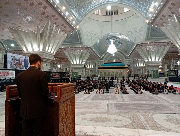 برگزاری سوگواره «احلی من العسل» در حرم امام خمینی (ره) 