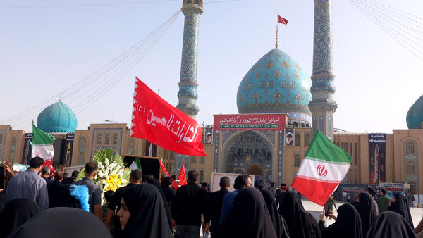 خاکسپاری شهید «اسماعیل شاکری» در مسجد جمکران