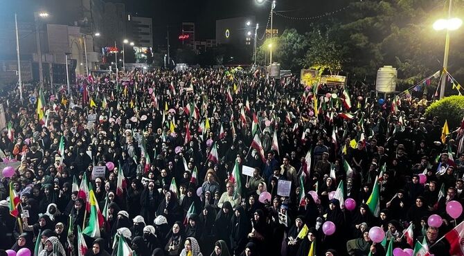 اجتماع پرشور کرمانی ها