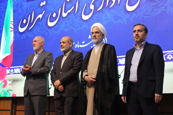 جلسه شورای اداری استان تهران با حضور وزیر کشور به‌مناسبت هفته معلم