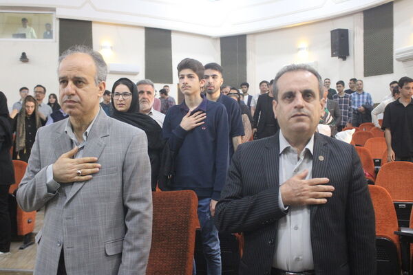 تجلیل از برگزیدگان دبیرستان شهید بهشتی شهرستان بوشهر (1)