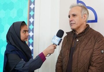 پدر و مادرها برای بچه‌ها قصه بگویند