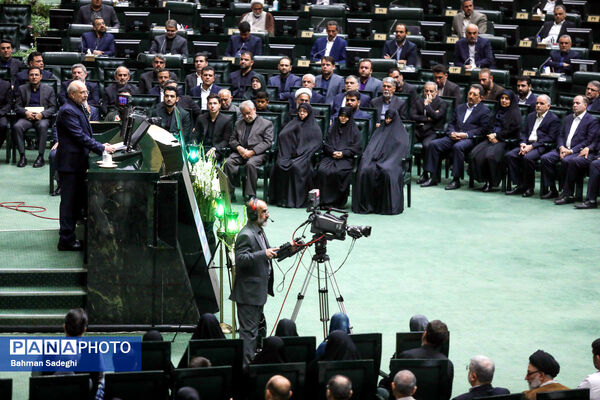 مراسم پاسداشت شهدای خدمت در مجلس