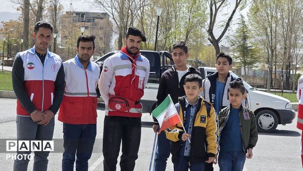 به یادهر غنچه بهشت نهالی در زمین می کاریم