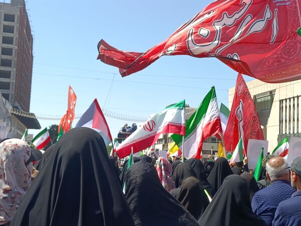 راهپیمایی جمعه خشم و نصر با حضور پرشور مشهد مقدس برگزار شد