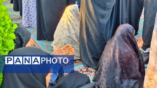 نماز عید فطر ۱۰ هزار نفری در کاشمر 