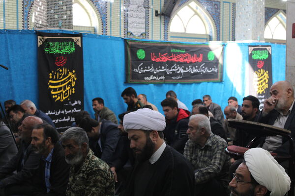 مدیرکل آموزش و پرورش استان در نماز جمعه شهربن