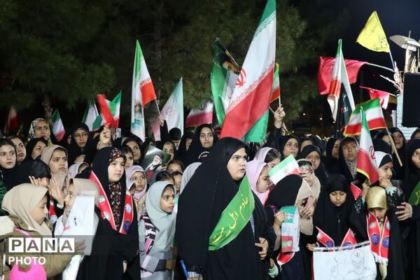گرامیداشت چهلمین روز دانش آموزان شجره طیبه میناب در مشهد