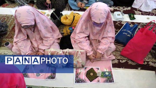 دهه نودی‌ها در نماز عبادی سیاسی جمعه