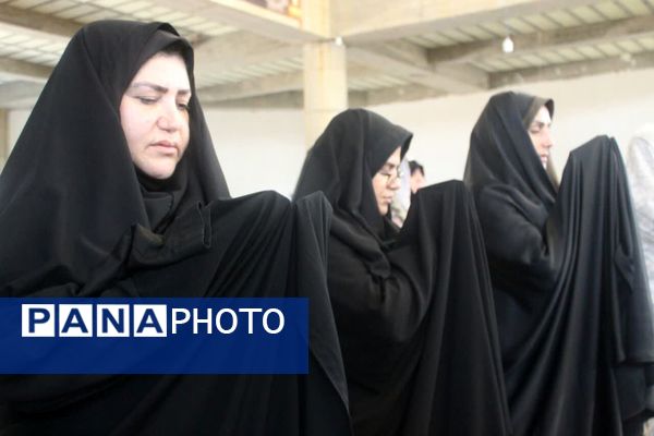 اقامه نماز جمعه‌ در گلوگاه 