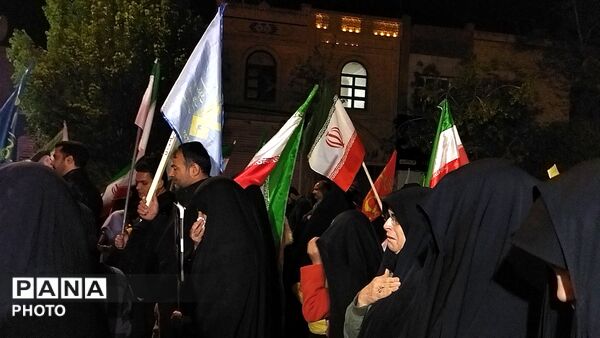 چهل روز ، چهل شب ؛ مردم نیشابور عزادار رهبر شهید و شهدای میناب هستند -۱