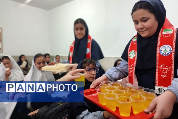 جشن باشکوه میلاد امام عصر (عج) در هئیت دخترانه ریحانه ها