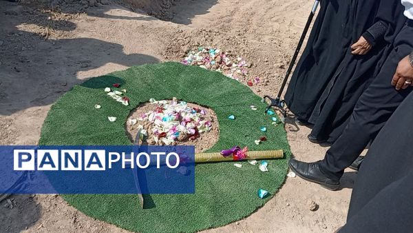 آیین کلنگ‌زنی مدرسه زنده‌یاد حاج محمد آجیلی در کاشان