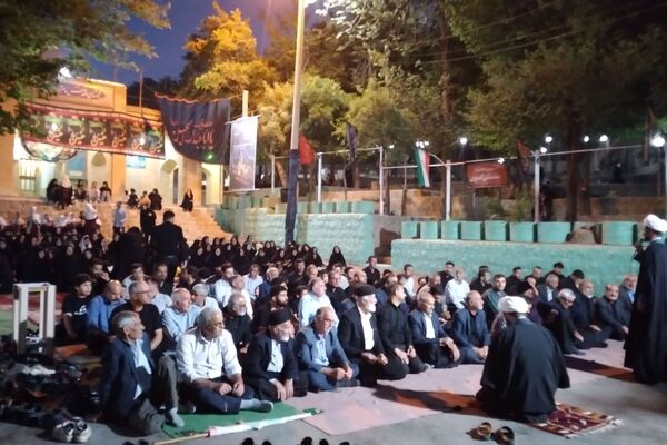 چلیچه؛ تجمعات شبانه در امتداد راه شهیدان