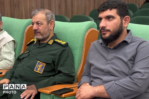 تقدیر از برگزیدگان مسابقات قرآن، عترت، نماز و فرهنگی‌هنری ملارد 