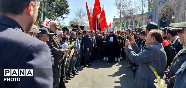 تشییع باشکوه شهید محمد رجبی در ماه مبارک رمضان با حضور گسترده مردم تویسرکان در روز جمعه