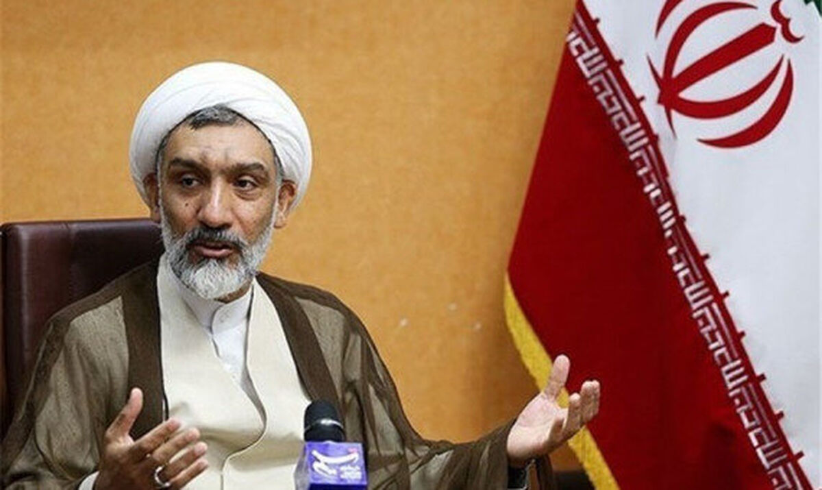 از مکر دشمن غافل نباشیم، خیابان را رها نکنیم