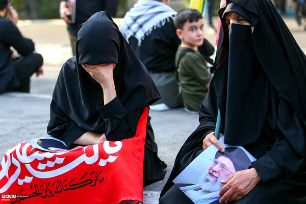 مراسم تشییع پیکر مطهر رهبر شهید انقلاب در تهران - 4