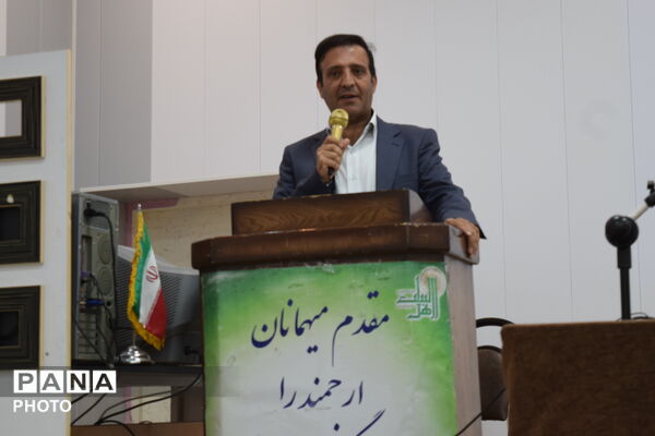 تقدیر از راویان کوچک اتفاقات بزرگ