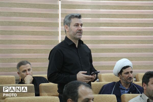 نشست ستاد پروژه مهر آموزش و پرورش همدان با هدف پایش فرآیند بازگشایی مدارس