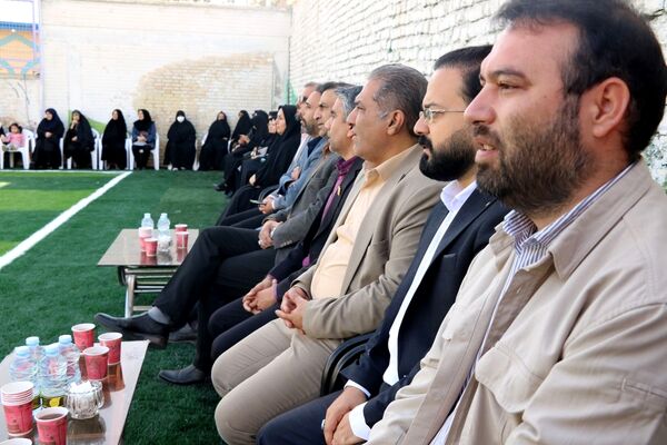  افتتاحیه زمین چمن دبستان فطرت