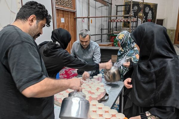 برگزاری سفره افطاری به مناسبت ماه مبارک رمضان در مدارس ناحیه دو شهرری 