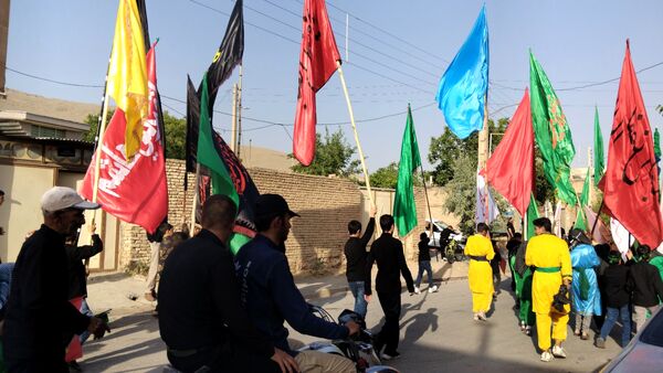 علم‌ گردانی آیین‌ هر ساله‌ شهر وردنجان