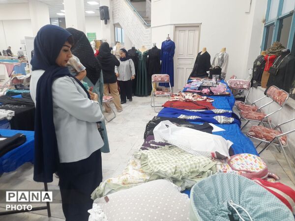 رونق تولید در فرهنگسرای سیمرغ با برپایی بازارچه صنایع دستی