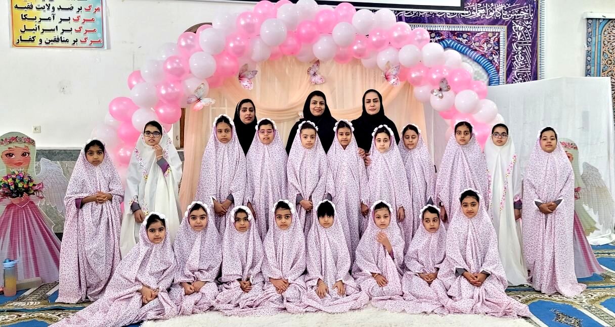 جشن تکلیف دختران دانش‌آموز پارسیان