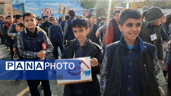 افتتاحیه سفیران سلامت در دبستان سرافراز ناحیه۷ مشهد 