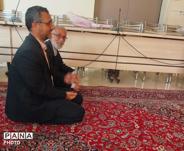 تقدیر از کارشناس روابط عمومی و خبرنگاران پانا تویسرکان