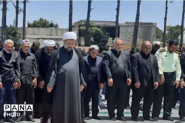 هنگامی که خورشیدِ عصر عاشورا، بر پیکرِ تشنه و بی‌کسی فرود آمد...