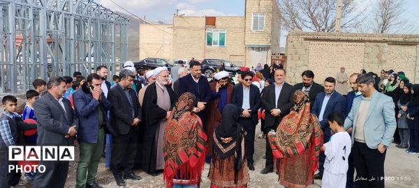افتتاح آموزشگاه چهارکلاسه روستای احمد آباد در بخش هزار مسجد و زمین چمن مصنوعی شهدای روستای قلعه نو