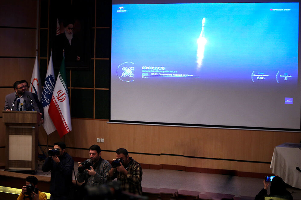 مراسم پرتاب ماهواره سنجشی پارس یک