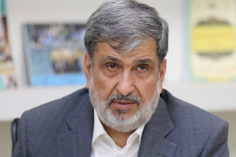 خبرنگاران با انعکاس اخبار، شریک مدرسه‌سازی‌اند