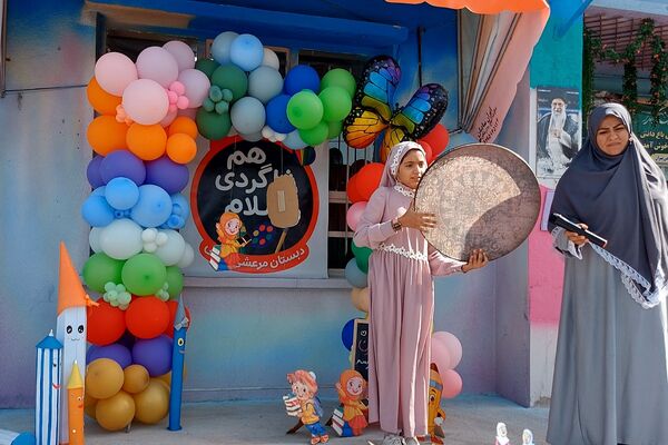 آغاز فصل نو آموزش با حضور شکوفه‌های کلای اولی در کهریزک 