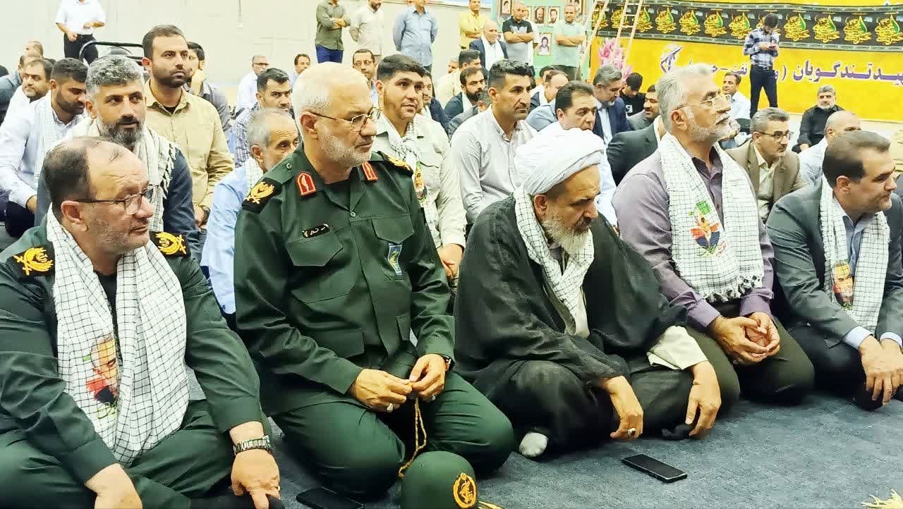 اعزام کارکنان صنعت نفت جنوب برای حضور در مراسم ارتحال امام (ره)